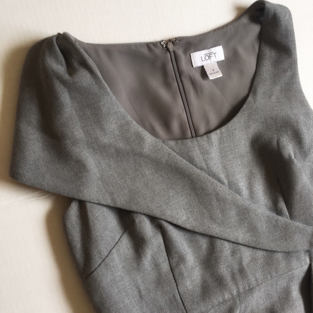 Gray Sleeveless Loft Dress for the Office size 4